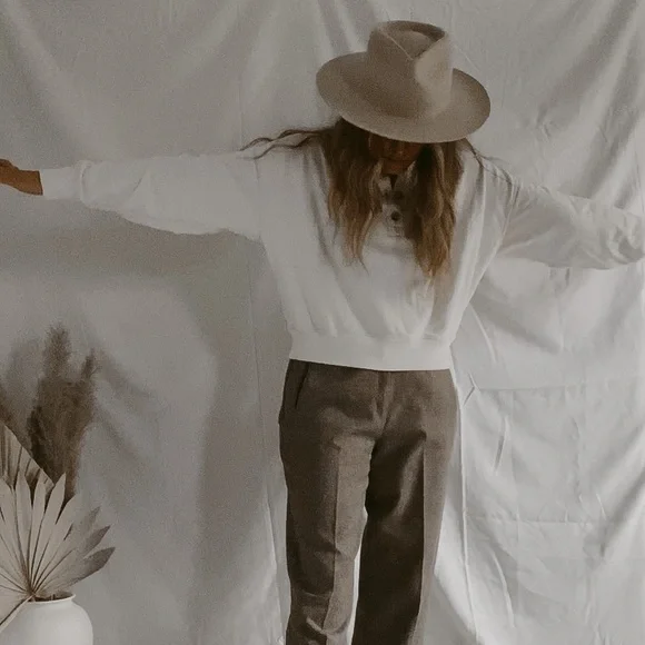 ~ SOLD on Instagram @moorehauscollections ~ American Eagle cozy cropped henley - Picture 3 of 6